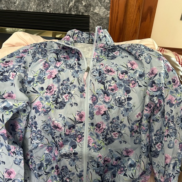 Vera Bradley Jackets & Blazers - Vera Bradley Blue and Pink wind Jacket with Floral Design